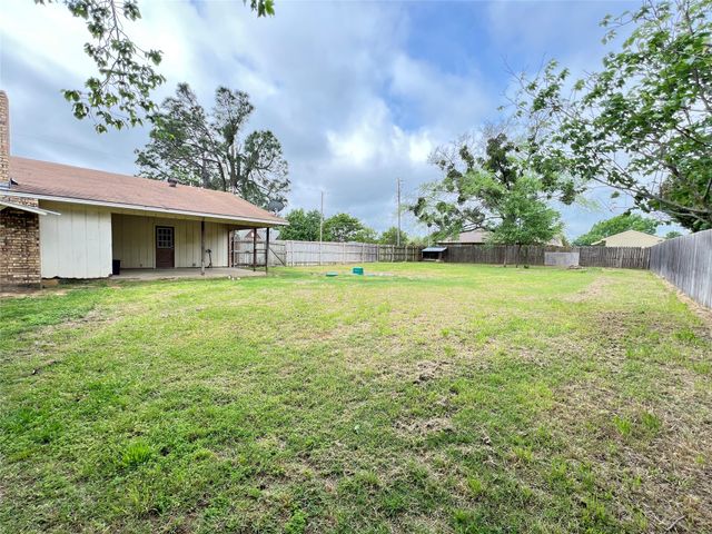 502 Brumley Road, Krugerville, TX 76227