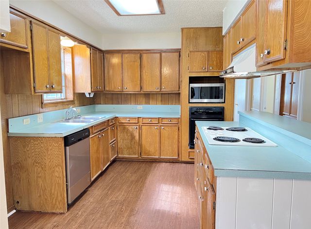 502 Brumley Road, Krugerville, TX 76227