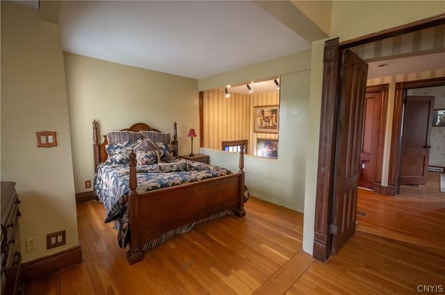 207 South AVERY Avenue, Syracuse, NY 13204