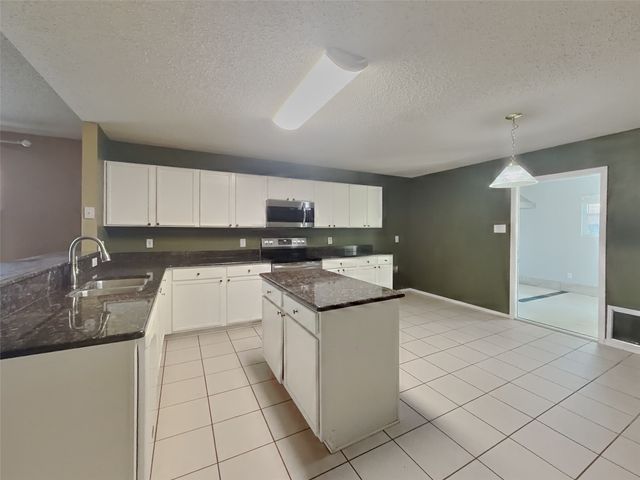 4156 Justin Drive, Fort Worth, TX 76244