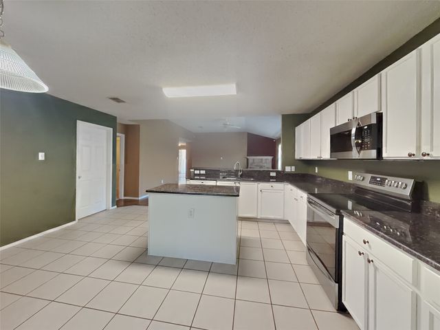 4156 Justin Drive, Fort Worth, TX 76244