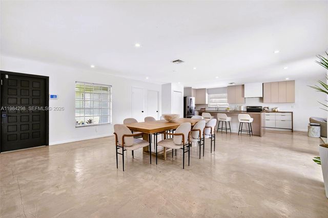 1119 N 46th Ter, Hollywood, FL 33021