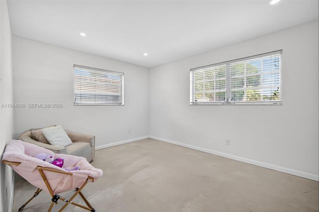 1119 N 46th Ter, Hollywood, FL 33021