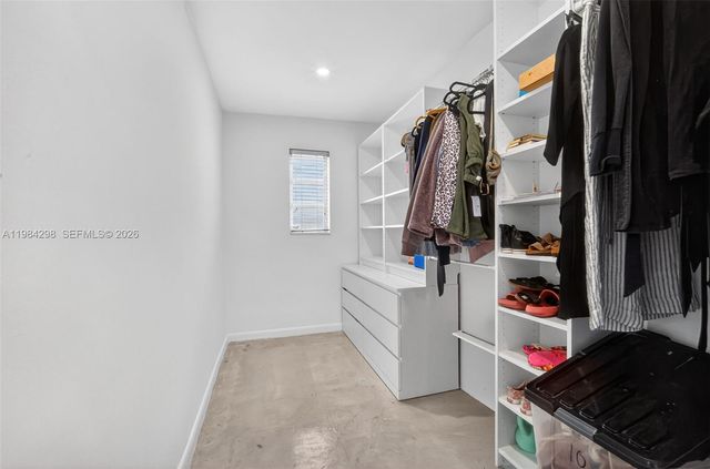 1119 N 46th Ter, Hollywood, FL 33021