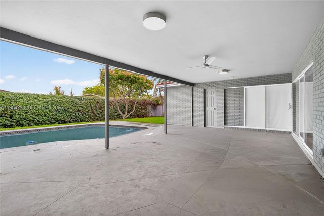 1119 N 46th Ter, Hollywood, FL 33021