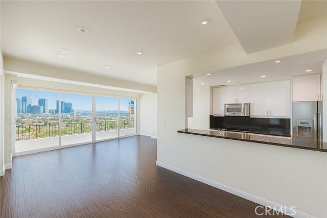 10501 Wilshire, Los Angeles, CA 90024