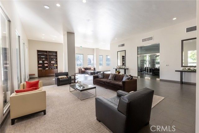 10501 Wilshire, Los Angeles, CA 90024