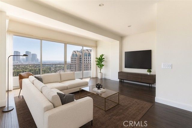 10501 Wilshire, Los Angeles, CA 90024