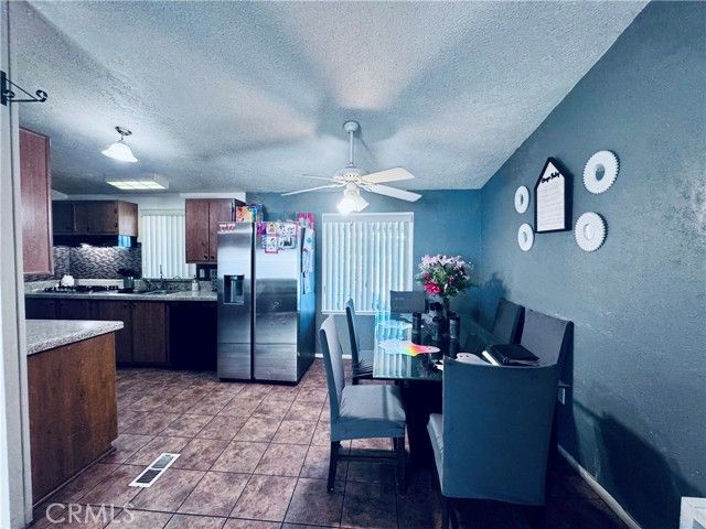 250 N. Linden Avenue 250, Rialto, CA 92376