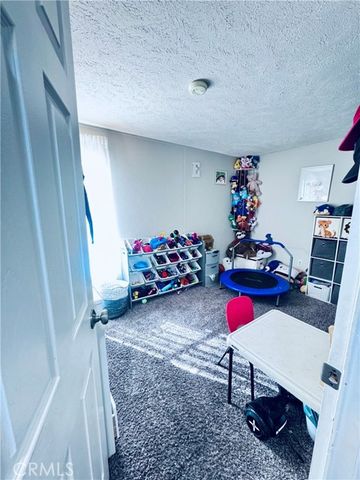 250 N. Linden Avenue 250, Rialto, CA 92376