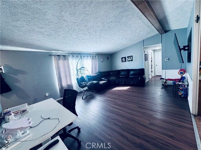 250 N. Linden Avenue 250, Rialto, CA 92376