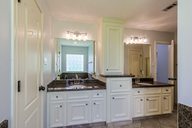 518 Box Elder Drive, Magnolia, TX 77354