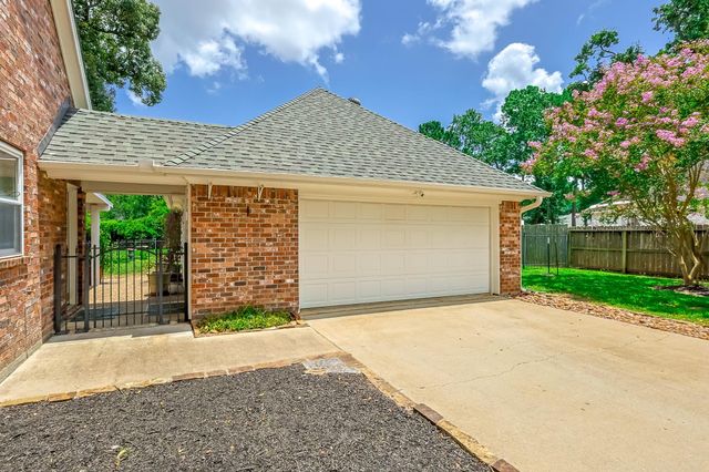 518 Box Elder Drive, Magnolia, TX 77354