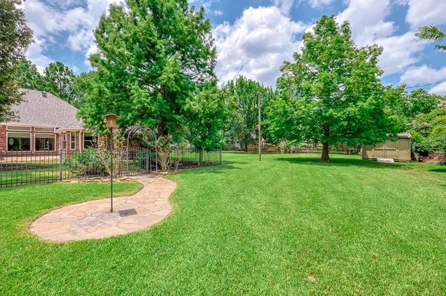 518 Box Elder Drive, Magnolia, TX 77354