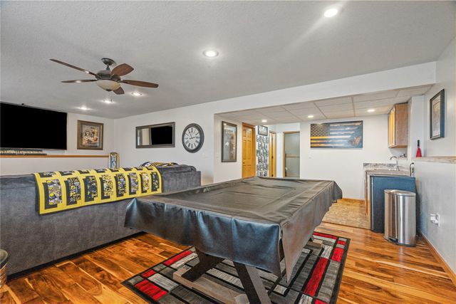 1370 48th St, Marion, IA 52302