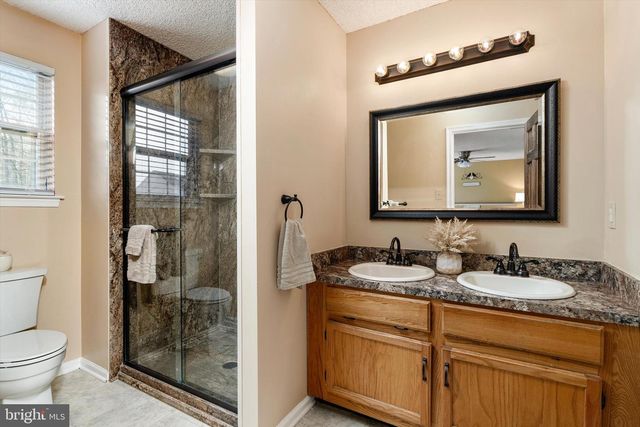 29 ASHLAND AVE, Sicklerville, NJ 08081