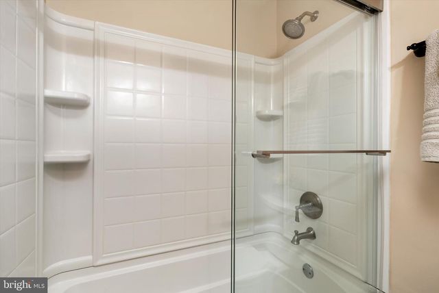 29 ASHLAND AVE, Sicklerville, NJ 08081