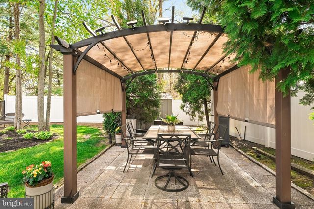 29 ASHLAND AVE, Sicklerville, NJ 08081