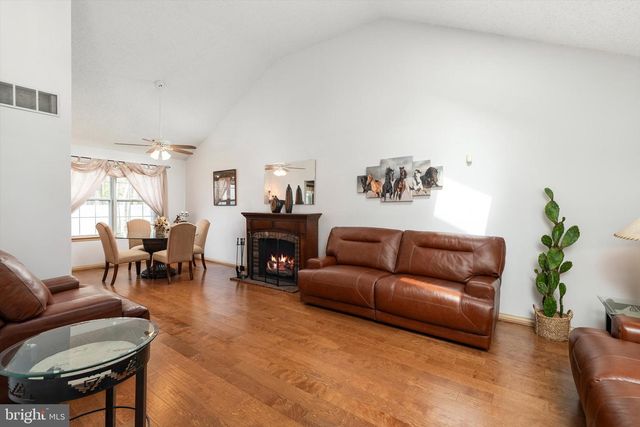 29 ASHLAND AVE, Sicklerville, NJ 08081