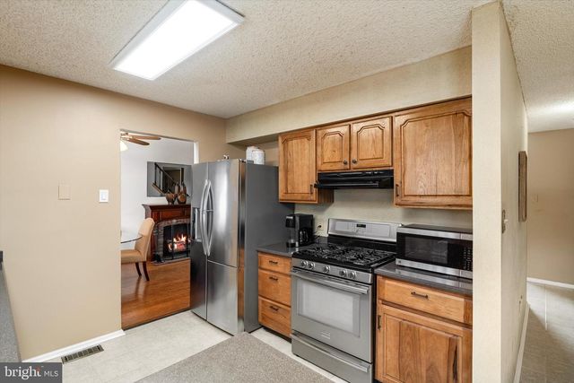 29 ASHLAND AVE, Sicklerville, NJ 08081