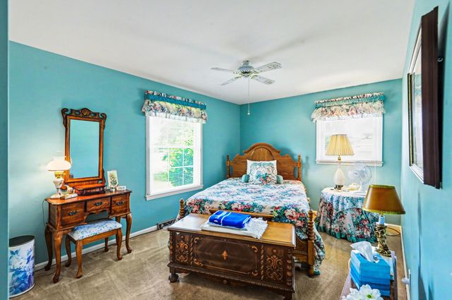 106 Oak Pl, Hendersonville, TN 37075