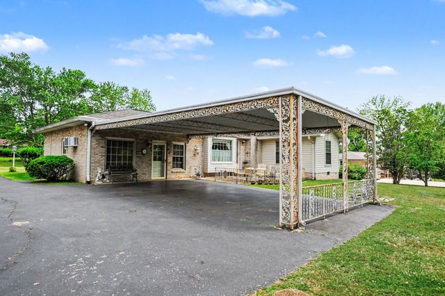 106 Oak Pl, Hendersonville, TN 37075