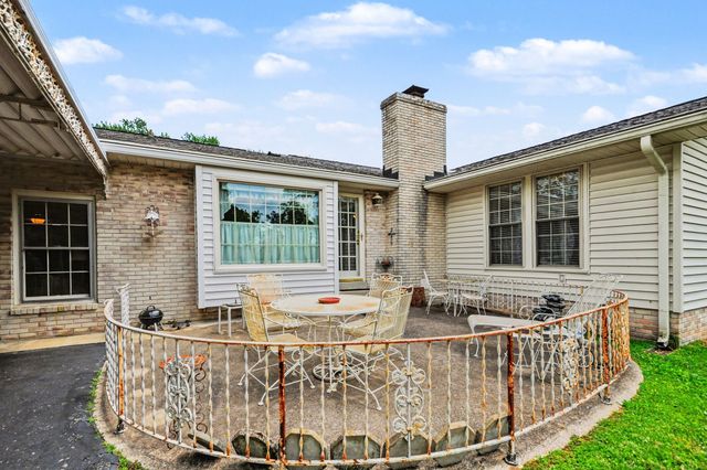 106 Oak Pl, Hendersonville, TN 37075