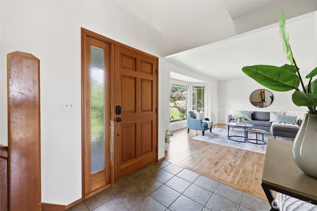7966 Emery Boulevard NW, Silverdale, WA 98383