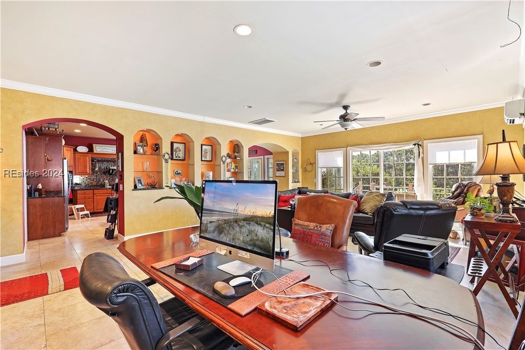 Image 8 of property listing at 22 Pointe South Trce, Bluffton, SC 29910