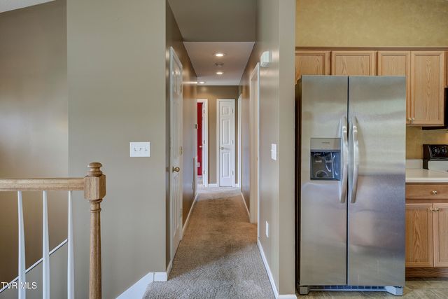 185 Thelma Hannabas Lane, Jonesborough, TN 37659