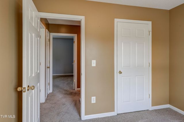 185 Thelma Hannabas Lane, Jonesborough, TN 37659