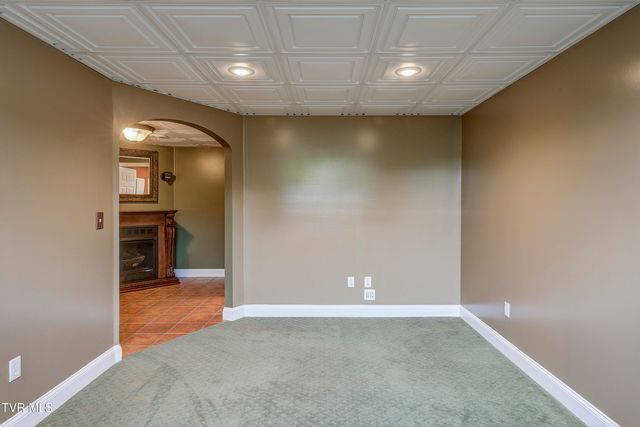 185 Thelma Hannabas Lane, Jonesborough, TN 37659