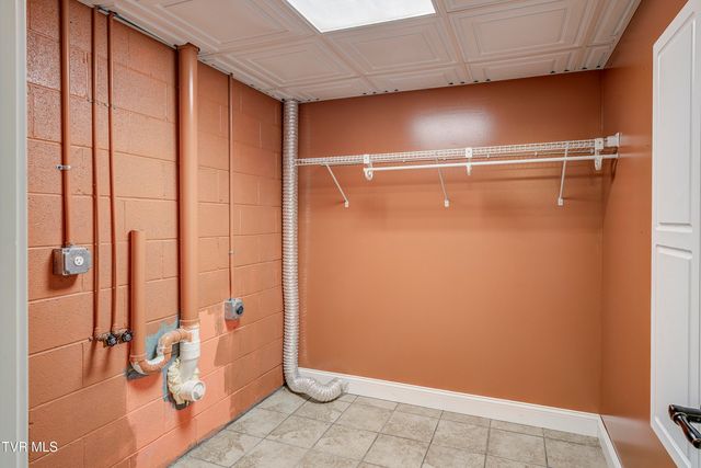 185 Thelma Hannabas Lane, Jonesborough, TN 37659