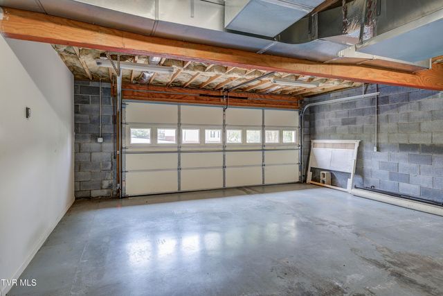 185 Thelma Hannabas Lane, Jonesborough, TN 37659