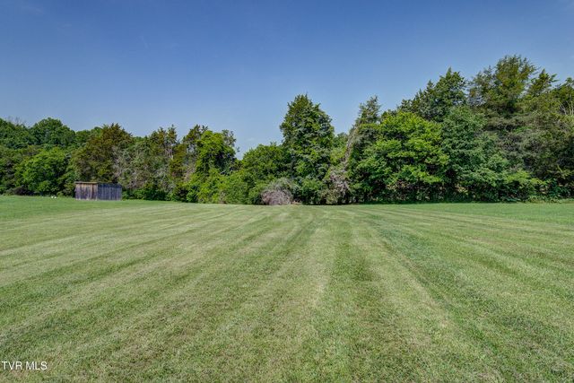 185 Thelma Hannabas Lane, Jonesborough, TN 37659