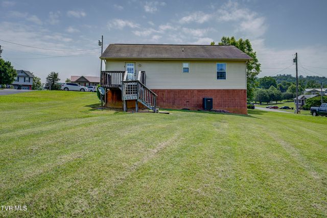 185 Thelma Hannabas Lane, Jonesborough, TN 37659