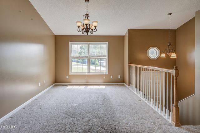 185 Thelma Hannabas Lane, Jonesborough, TN 37659
