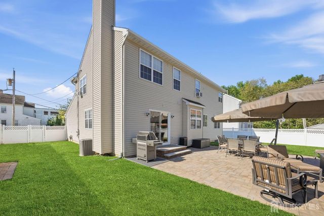 42 Hinton Street, Sayreville, NJ 08872