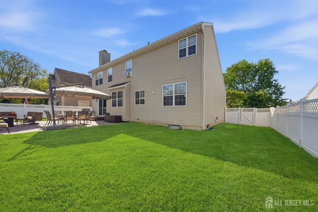 42 Hinton Street, Sayreville, NJ 08872