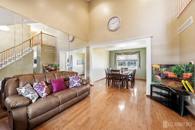 42 Hinton Street, Sayreville, NJ 08872