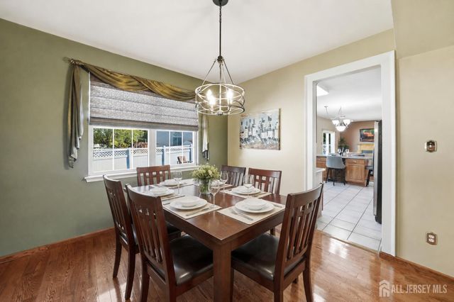 42 Hinton Street, Sayreville, NJ 08872