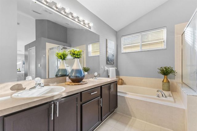 1422 TRAIL BOSS LANE, Brandon, FL 33511