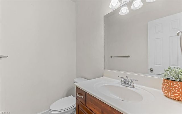 905 Ferrier CT, Virginia Beach, VA 23464