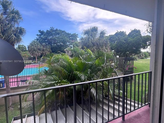 820 NW 87th Avenue 201, Miami, FL 33172