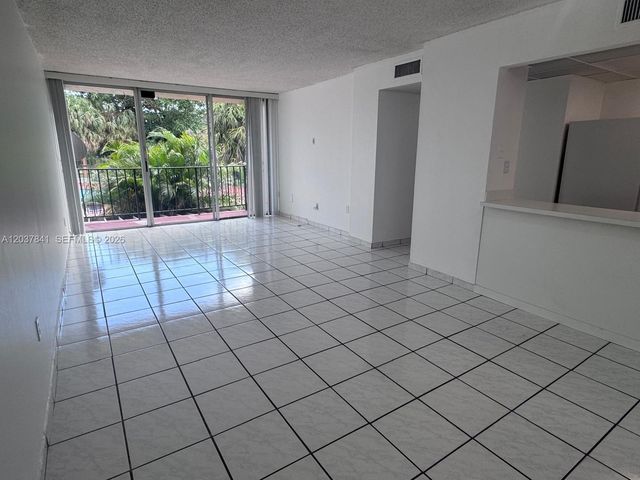 820 NW 87th Avenue 201, Miami, FL 33172
