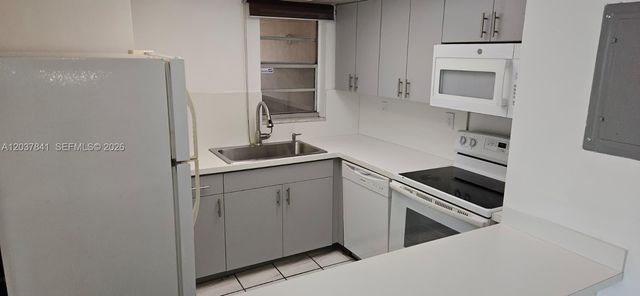 820 NW 87th Avenue 201, Miami, FL 33172