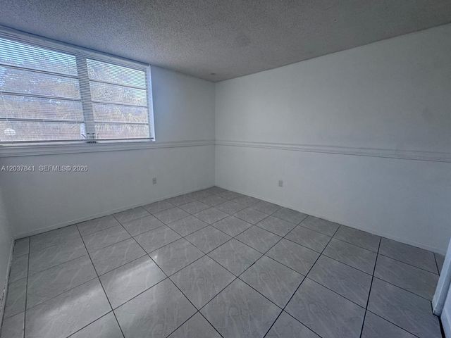 820 NW 87th Avenue 201, Miami, FL 33172