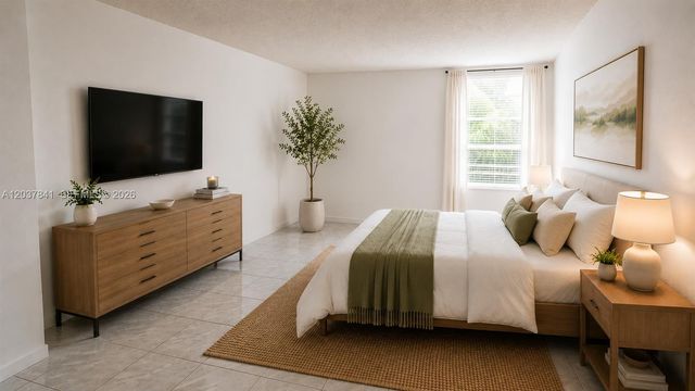 820 NW 87th Avenue 201, Miami, FL 33172