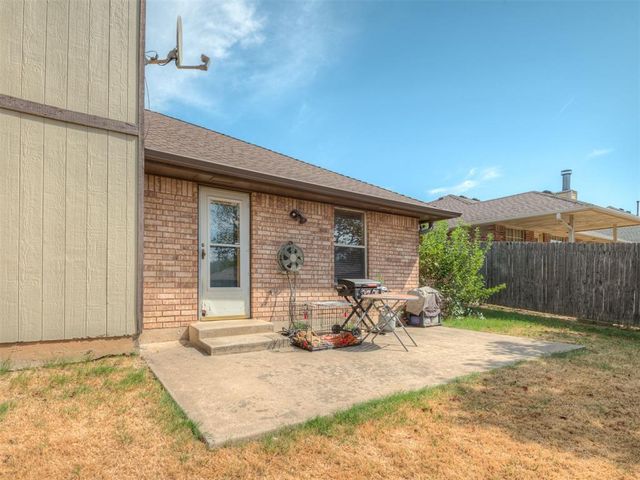 1713 N Shawnee Trail, Choctaw, OK 73020