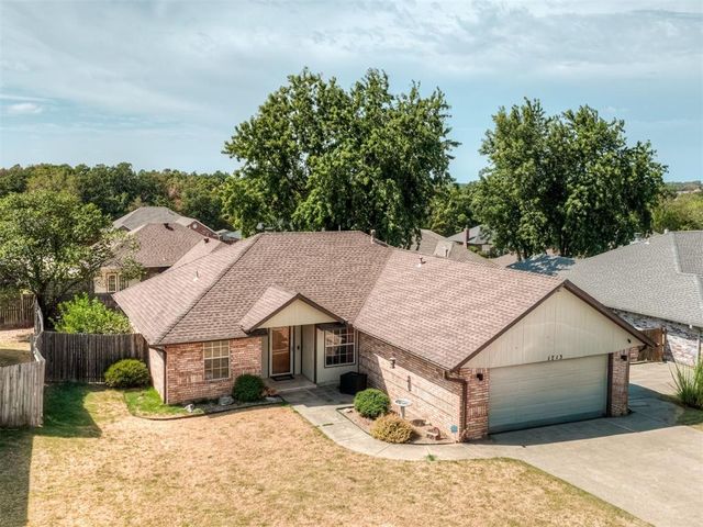 1713 N Shawnee Trail, Choctaw, OK 73020